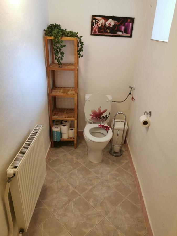 U Cerneho Orla Apartman Vidnava Kültér fotó