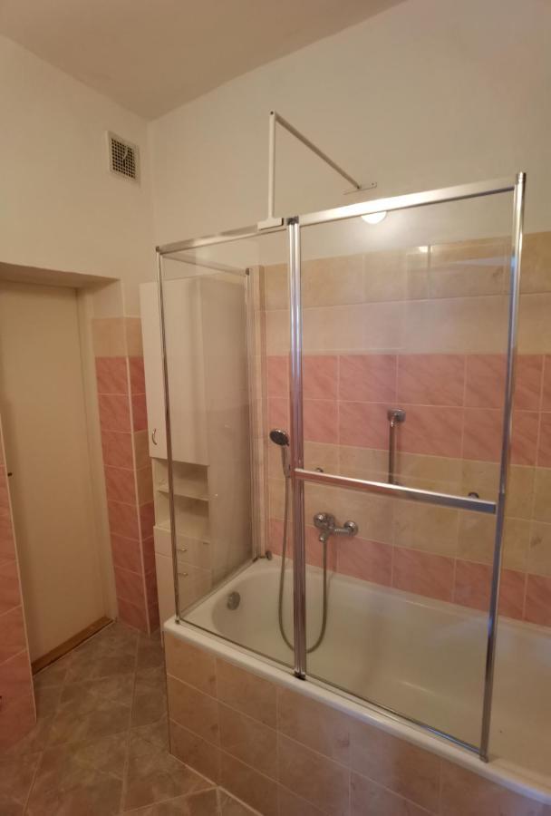 U Cerneho Orla Apartman Vidnava Kültér fotó